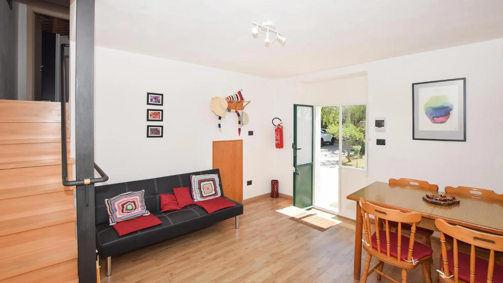 Beautiful Home In Chiaramonte Gulfi With Wifi Дом отдыха